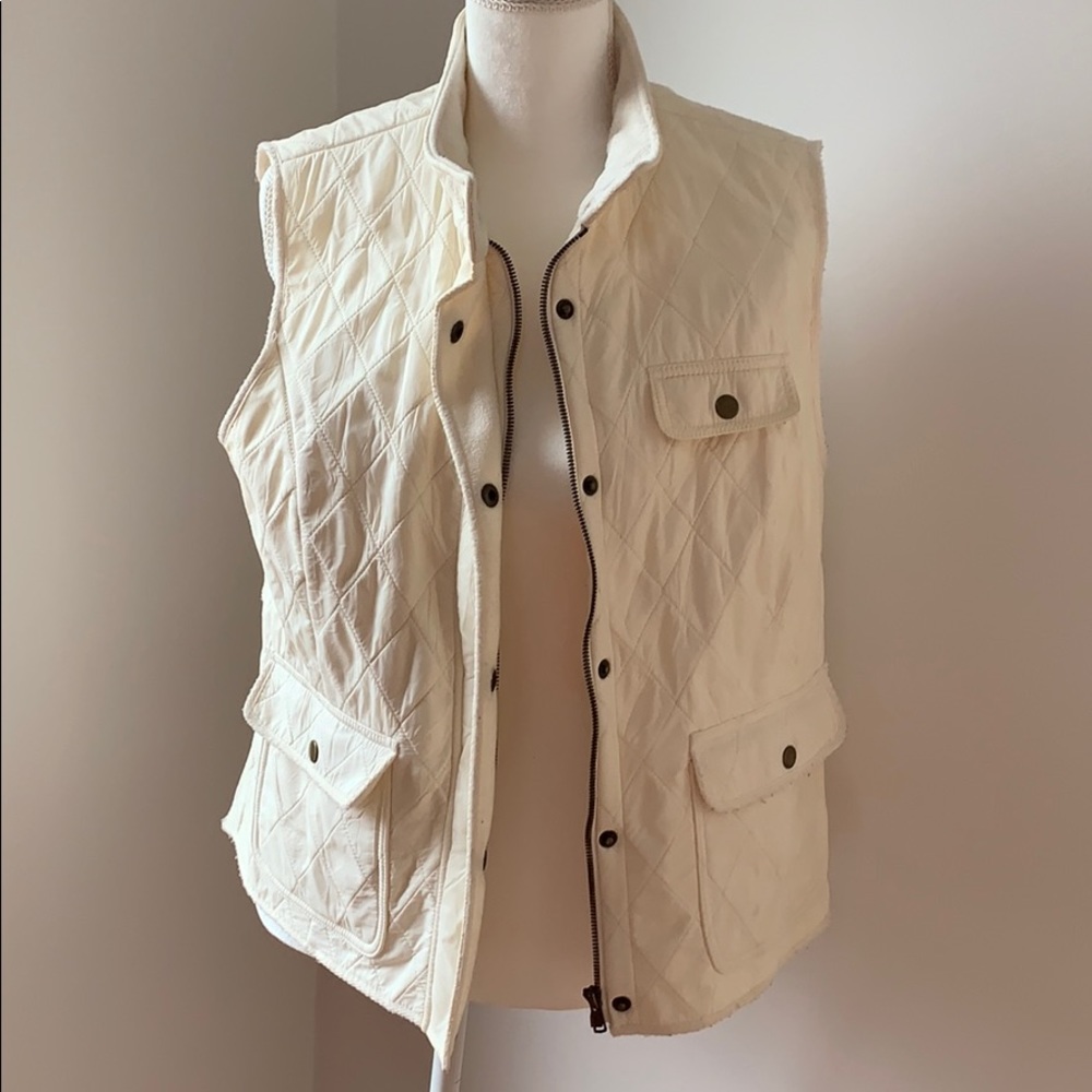 Talbots size large; white Ivory Satin🙆